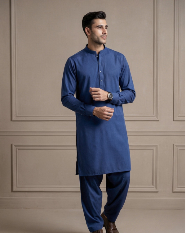 Royal blue (Saqafat Edition)